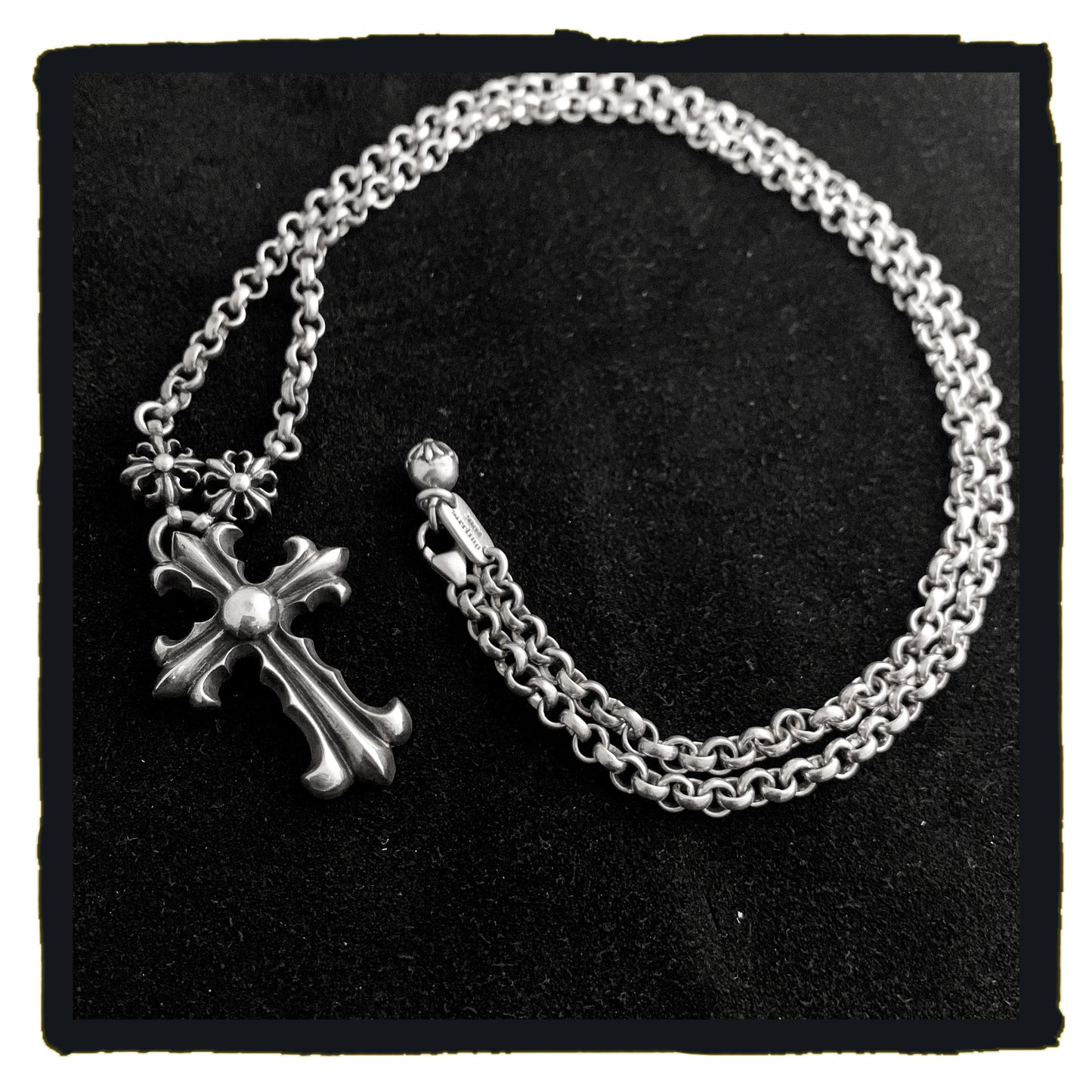 01-N0023B - starry charms necklace - Fancy Cross