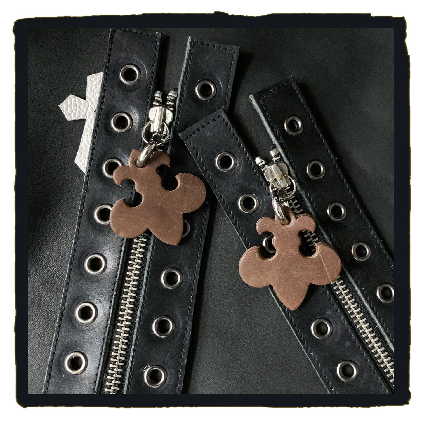 12-sh003a sc lazy joe boots zipper kit/fleur de lys charms