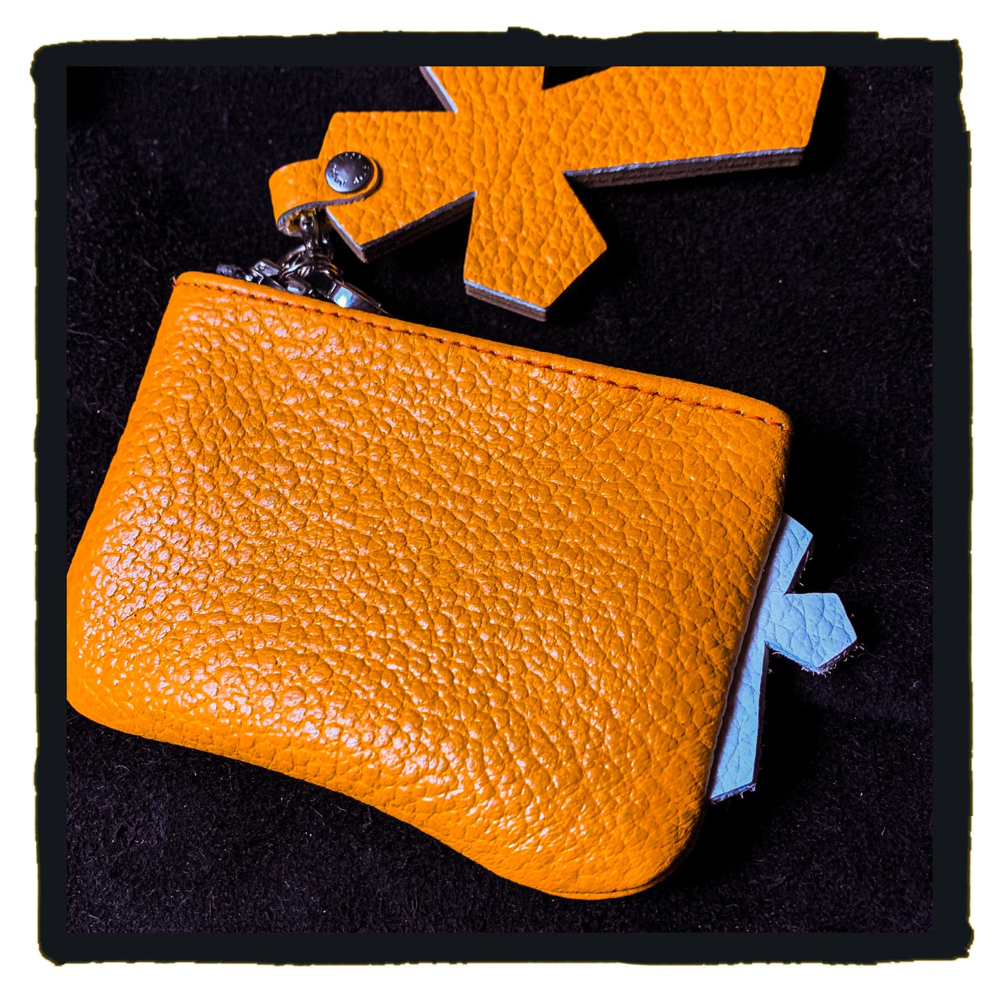 20-lc047b09 sc leather case with #3 leather cross charms