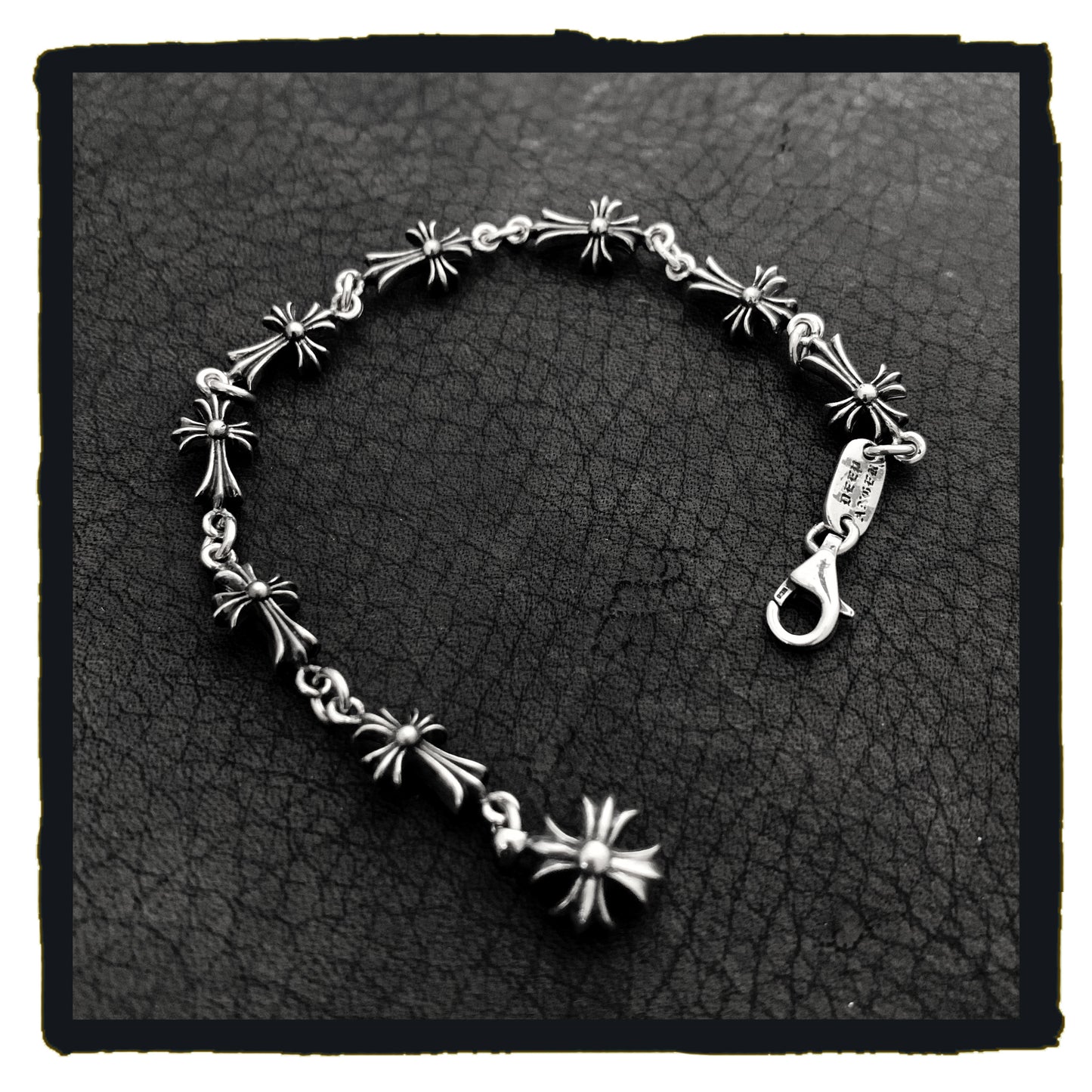 new arrival - bracelet - petit cross link