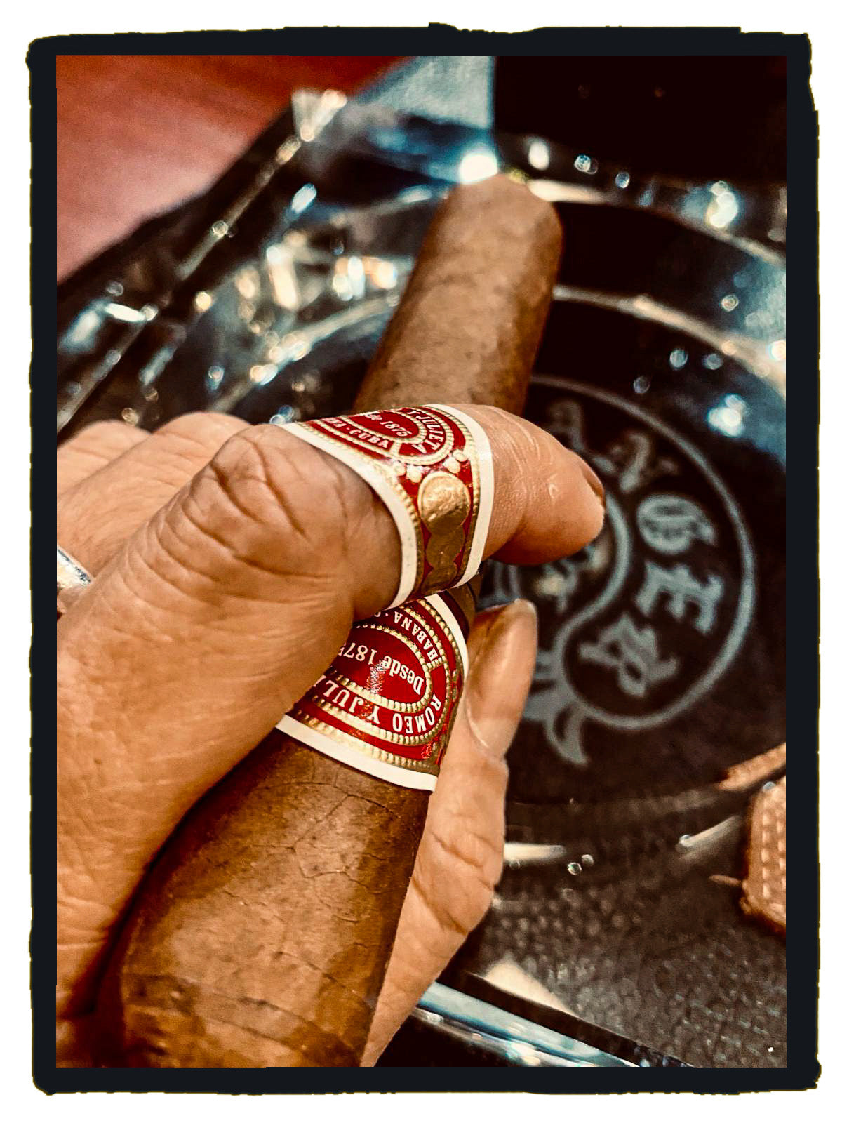 puff puff puff - romeo & julieta wide churchills