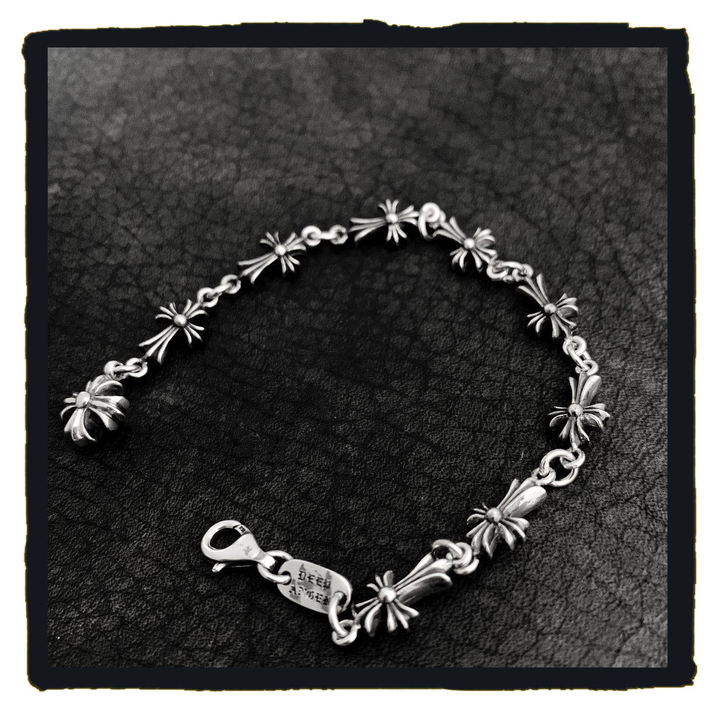new arrival - bracelet - petit cross link