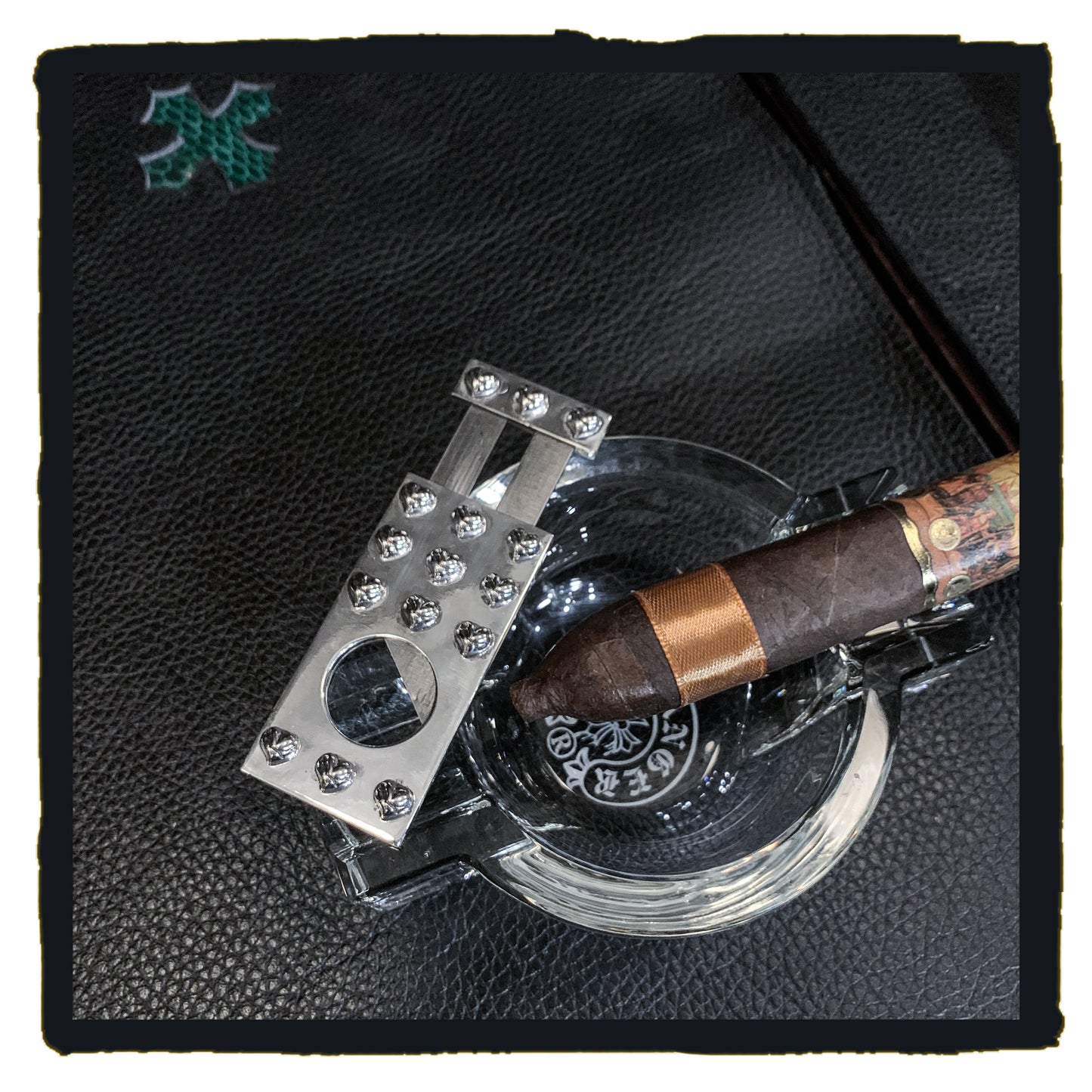 01-SA007D sterling silver broken heart fancy cigar cutter