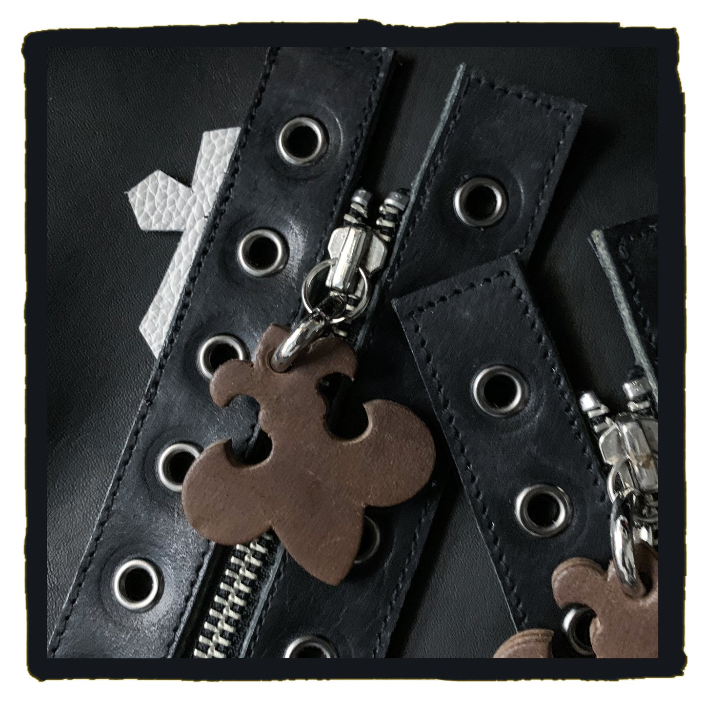 12-sh003a sc lazy joe boots zipper kit/fleur de lys charms