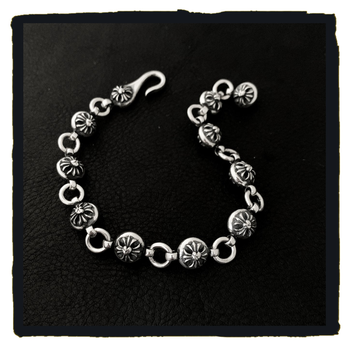 01-b0001h bracelet - s charmer-maltese heart
