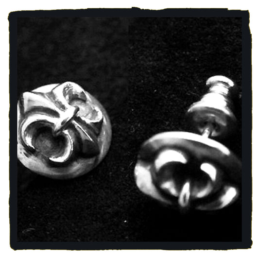 01-e0001b stud earring-fleur de lys (price are for one)