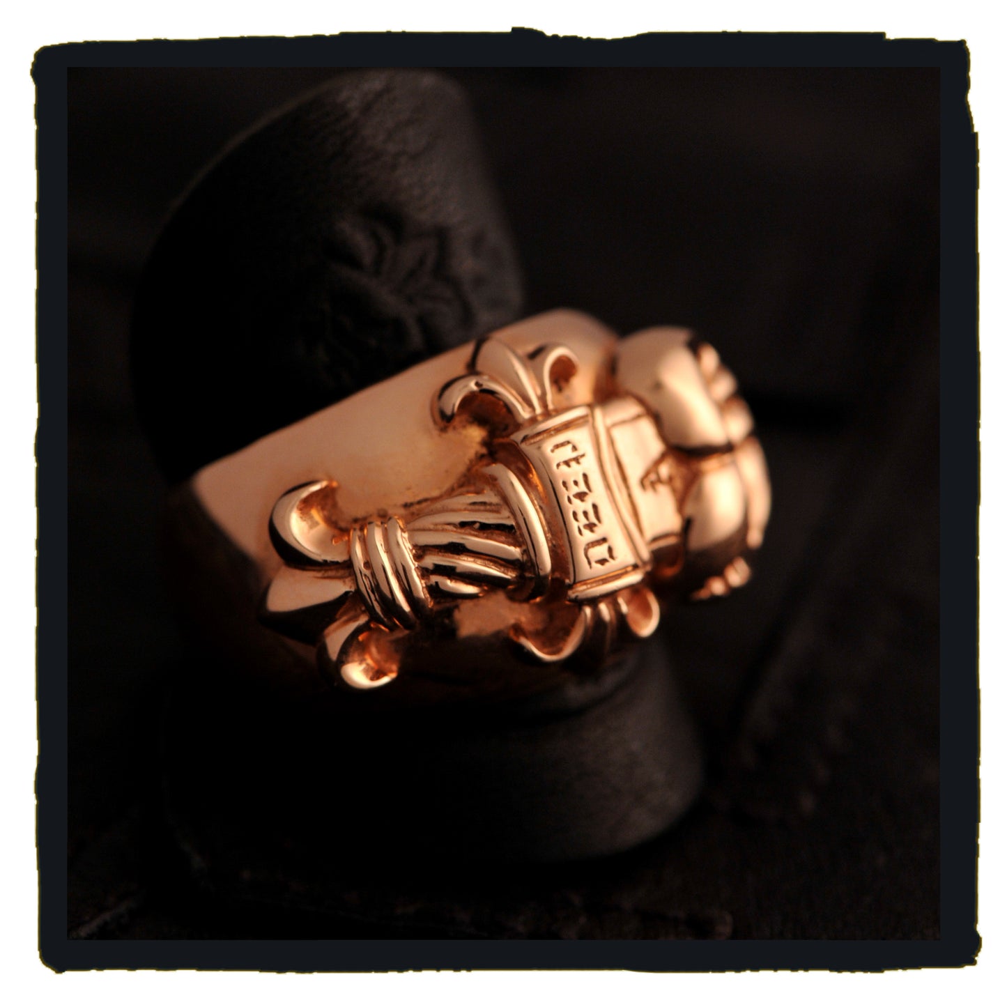 07-r002a dagger heart 18k rose gold ring (the pictured product needs made to order. please contact us.)