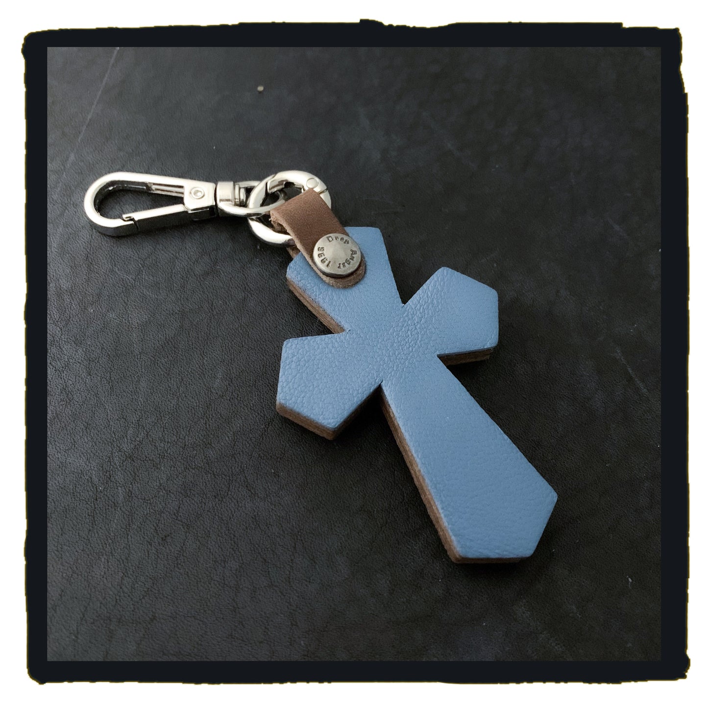 20-C003b1c leather cross charms #1