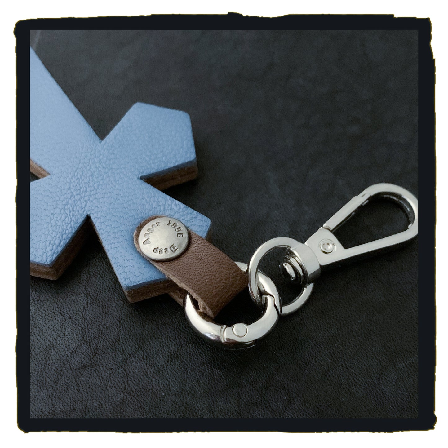 20-C003b1c leather cross charms #1
