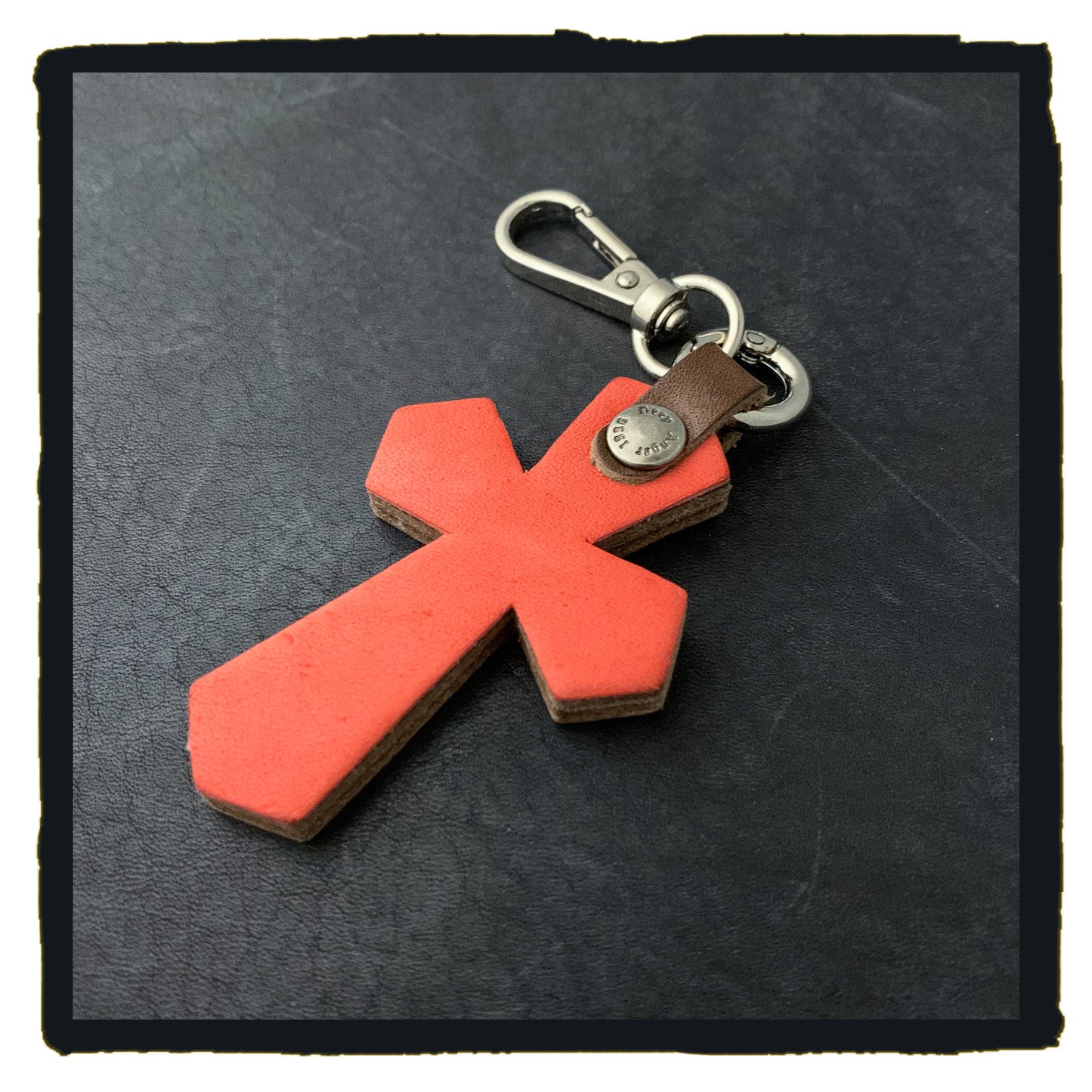 20-C003b1c leather cross charms #1