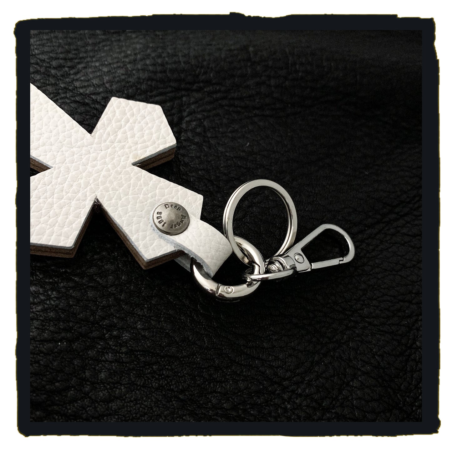 20-c003b2c leather cross charms #2