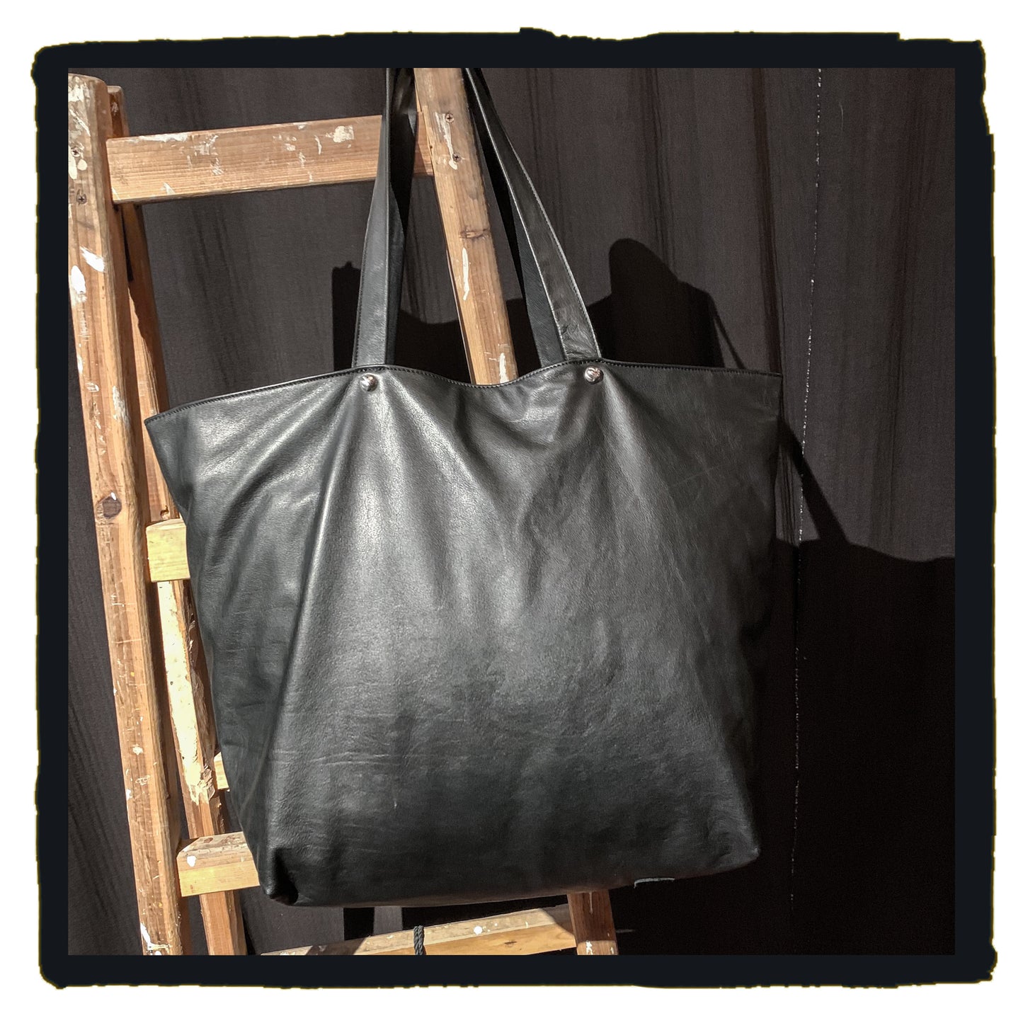 bespoke - leather tote bag  (year 2022 08)