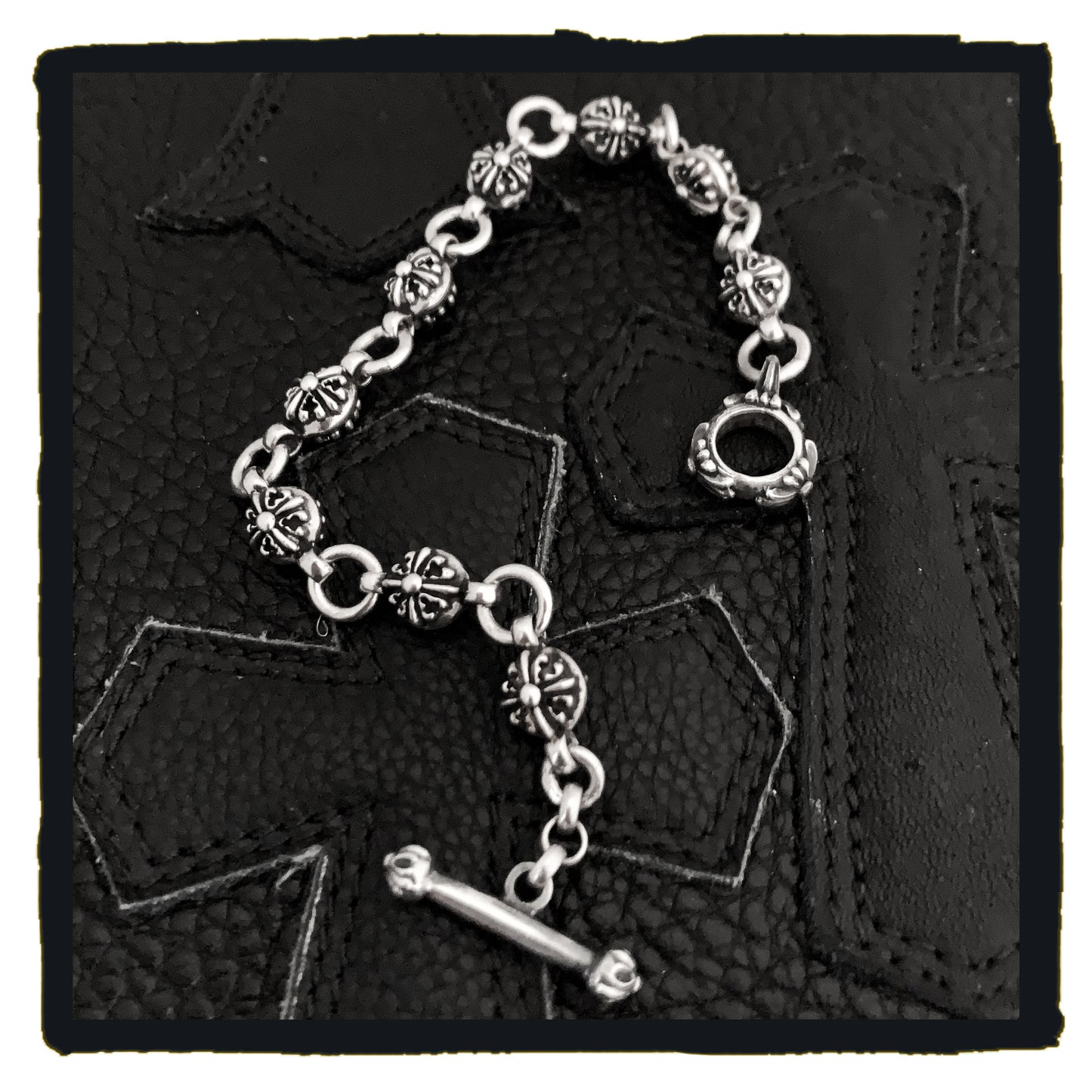 01-b0001d s charmer fancy maltese bracelet