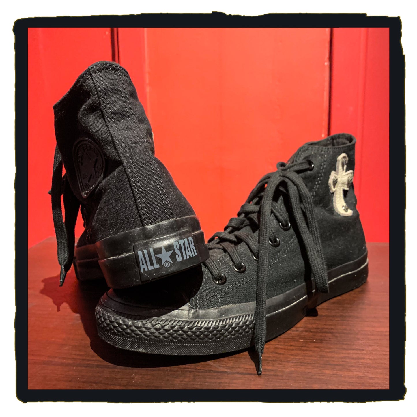 SALE - da cross converse mid cut sneaker  was hk$1690 now