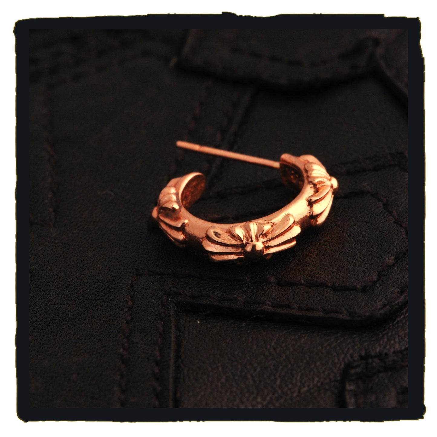 07-e001a trinity 18k rose gold earring (the pictured product needs made to order. please contact us.)