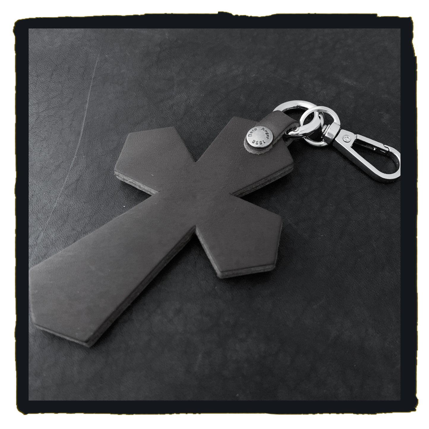 20-C003b3c leather cross charms #3