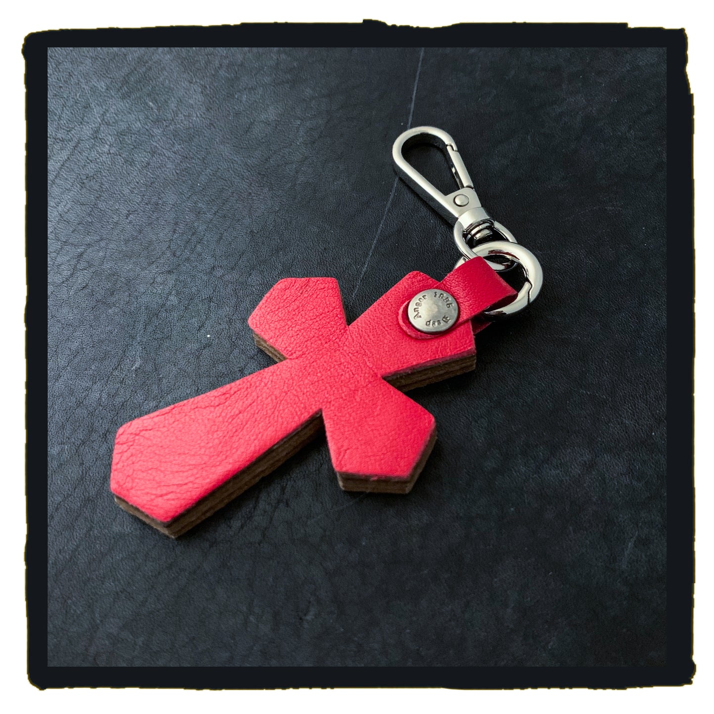 20-C003b1c leather cross charms #1