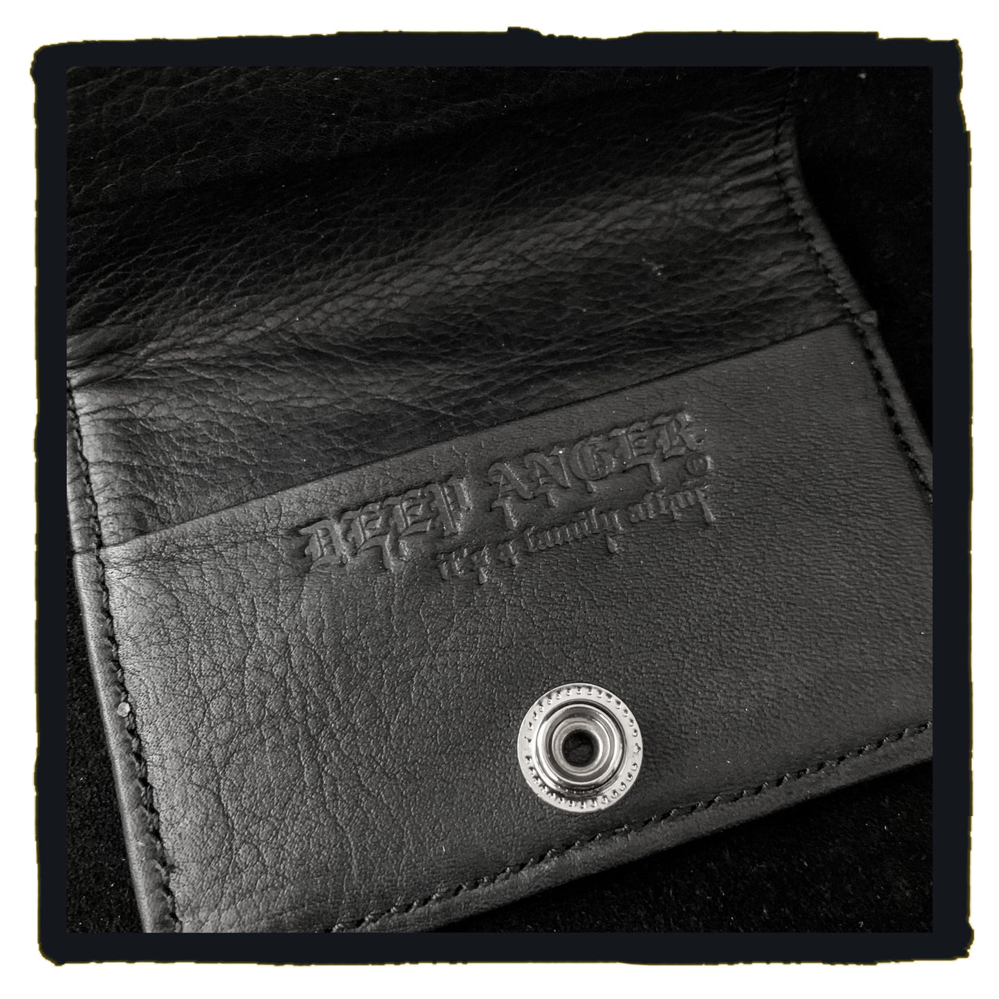 20-LC044ABK - card case - da leather cross patch card case