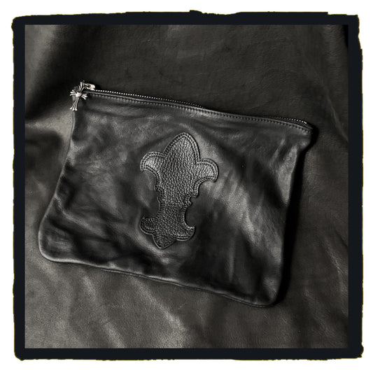 20-lw009bb leather fleur de lys clutch