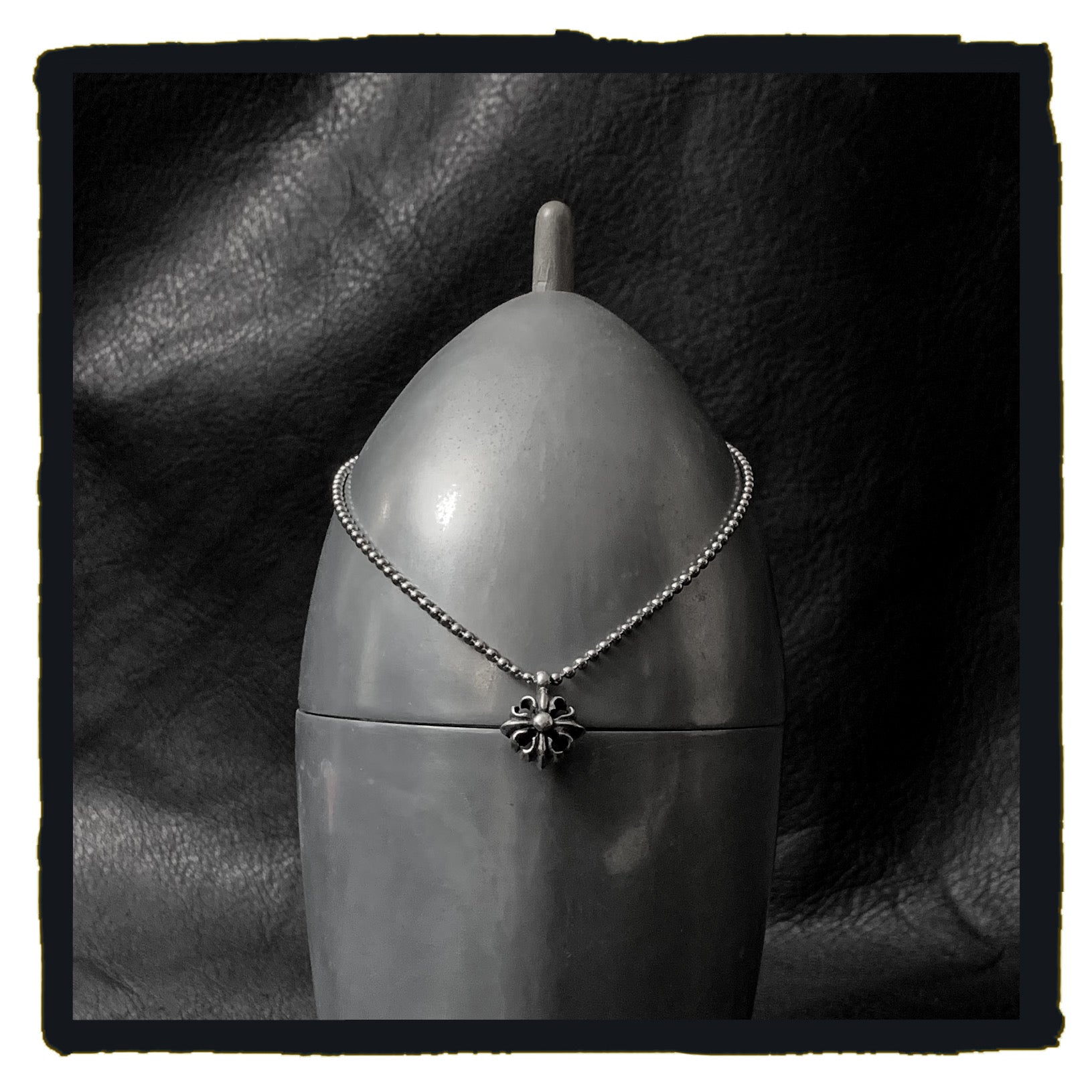 Deep Rage necklace & pendant – deep anger