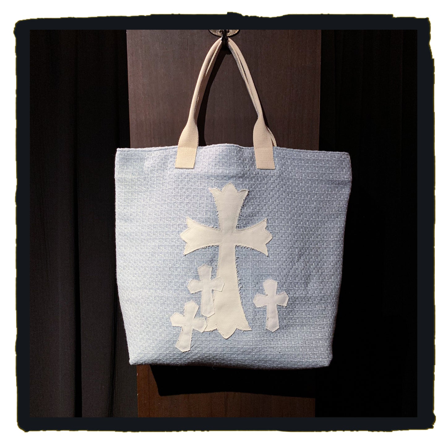 SALE - 43-221001a canvas cross patch tote bag 40% off