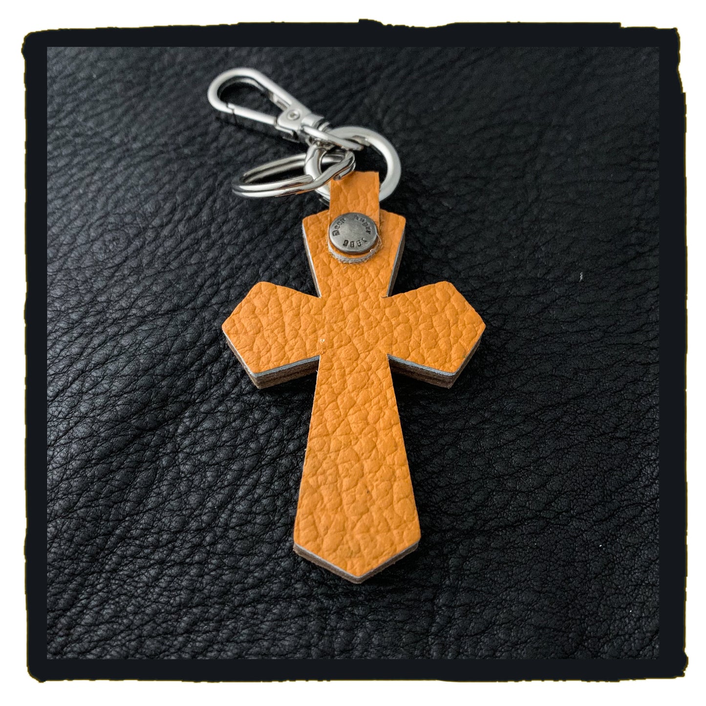 20-C003b1c leather cross charms #1