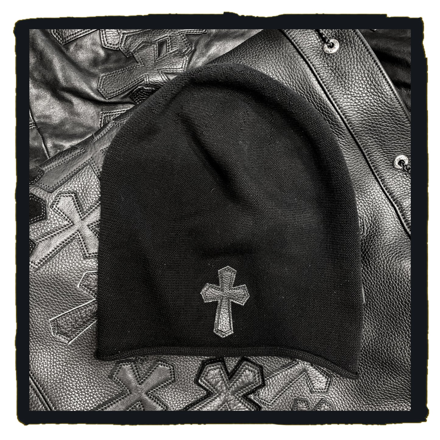 hat - 81-221101a beanie knit hat with leather cross