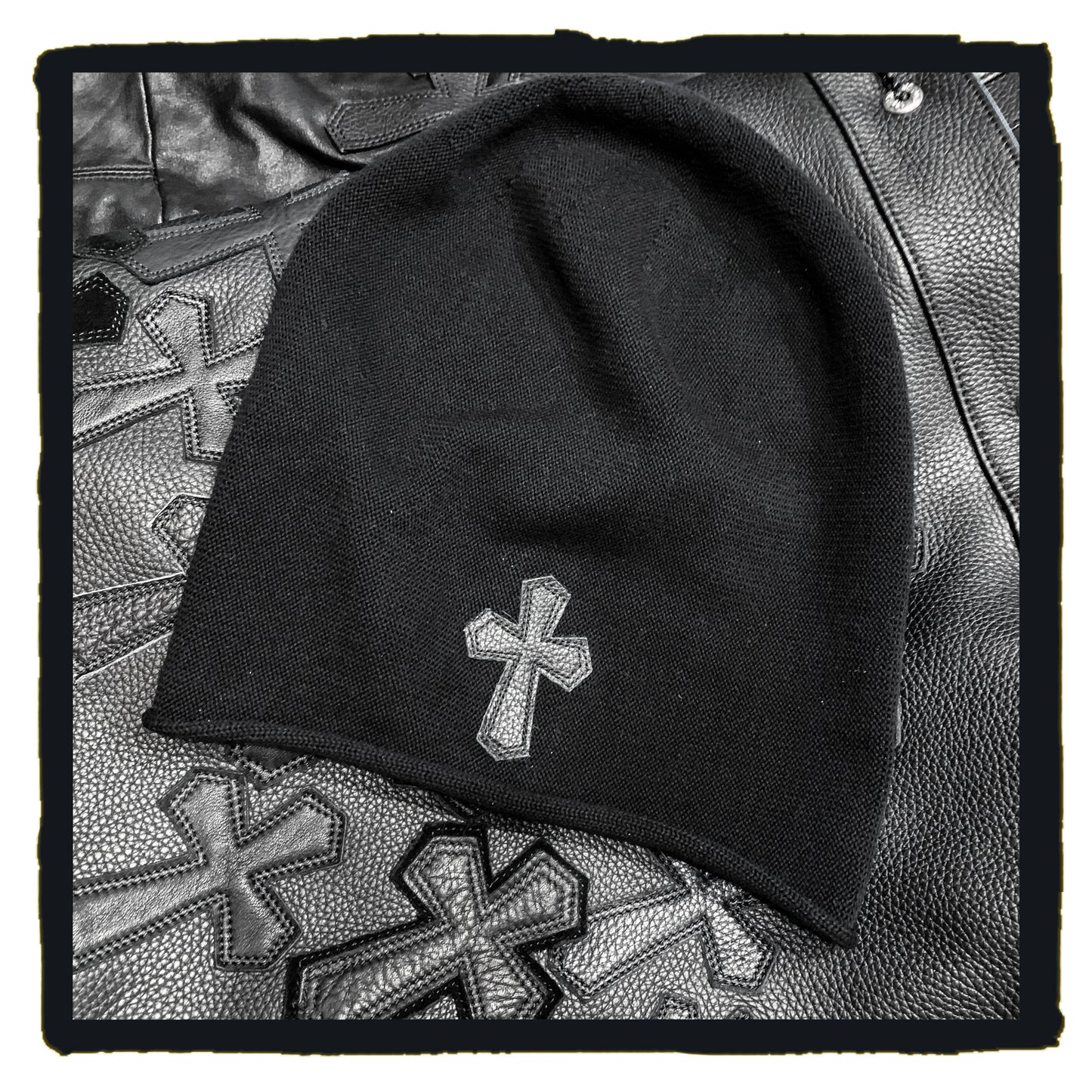 hat - 81-221101a beanie knit hat with leather cross